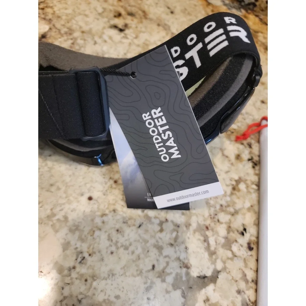 Outdoor Master Ski Goggles With Cover Snowboard Snow Goggles OTG.  NEW